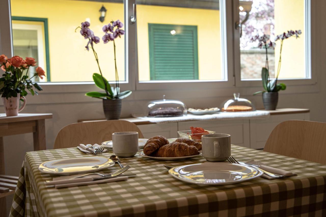 B&B La Casa Gialla Ravenna Esterno foto
