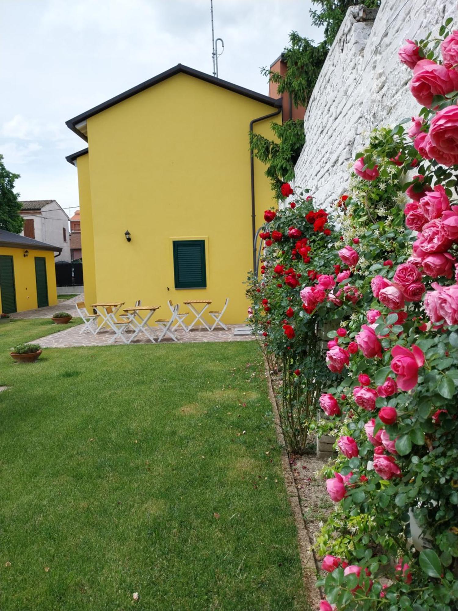 B&B La Casa Gialla Ravenna Esterno foto